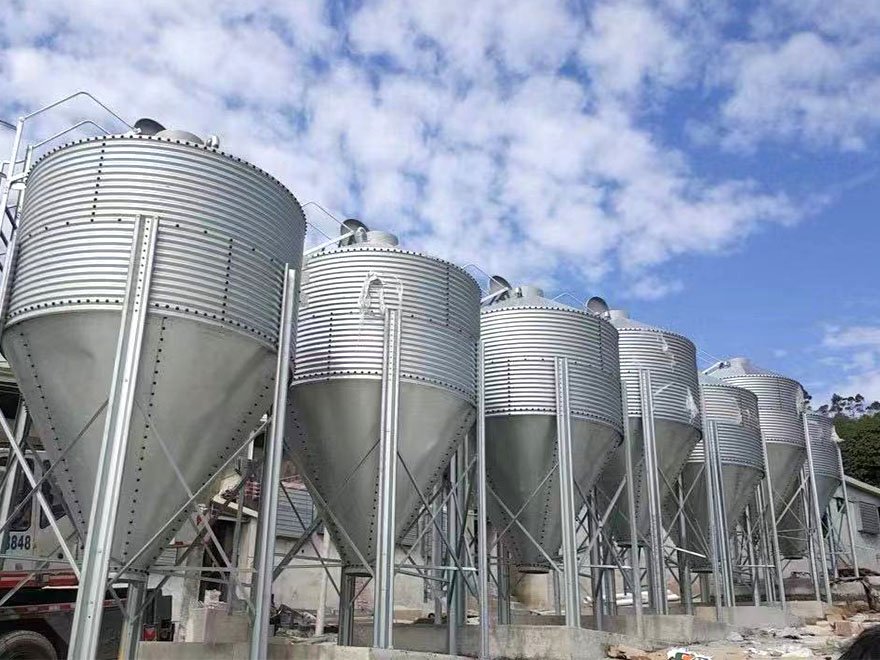 silo groups  in the farm 